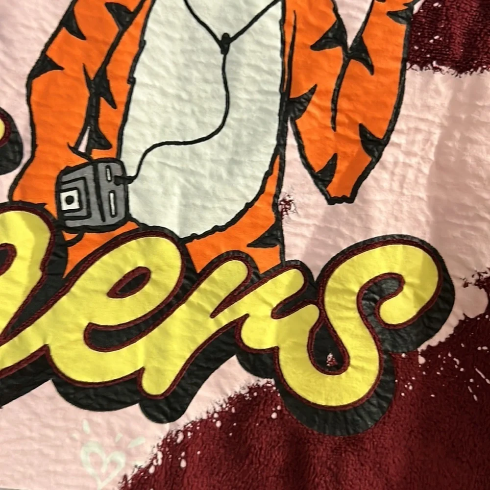 Justice size large top (small crack as pictured) sleep